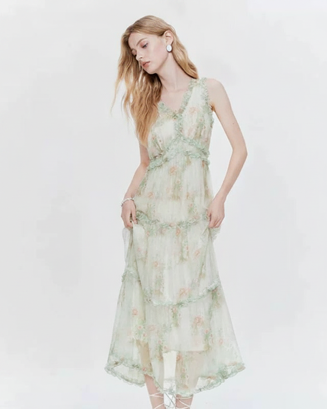 繊細花柄シフォンVネックティアードロングドレス